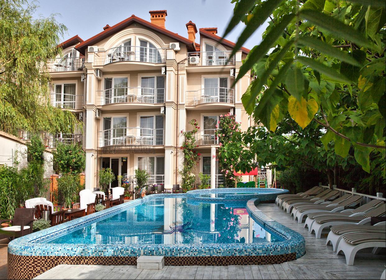 Hotel Pharaon De Lux Zatoka Exteriér fotografie