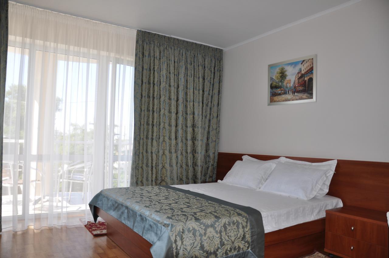 Hotel Pharaon De Lux Zatoka Exteriér fotografie